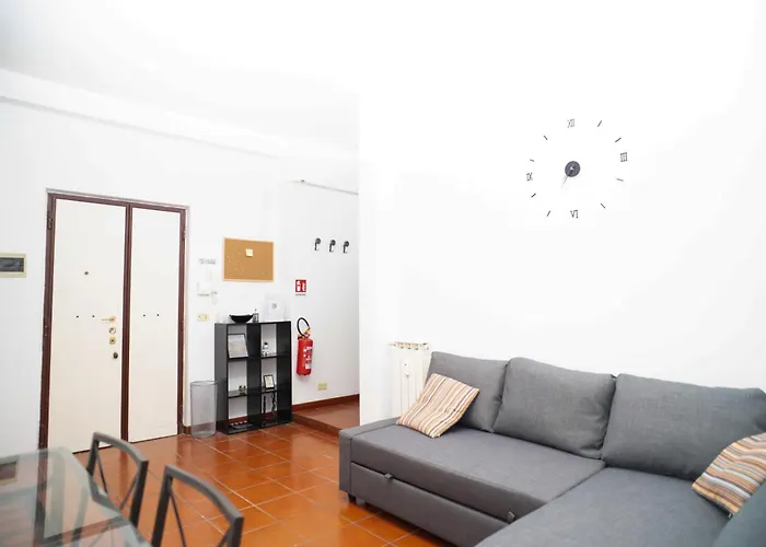 Modern And One-bedroom, 10 Min From Colosseum Apartment *